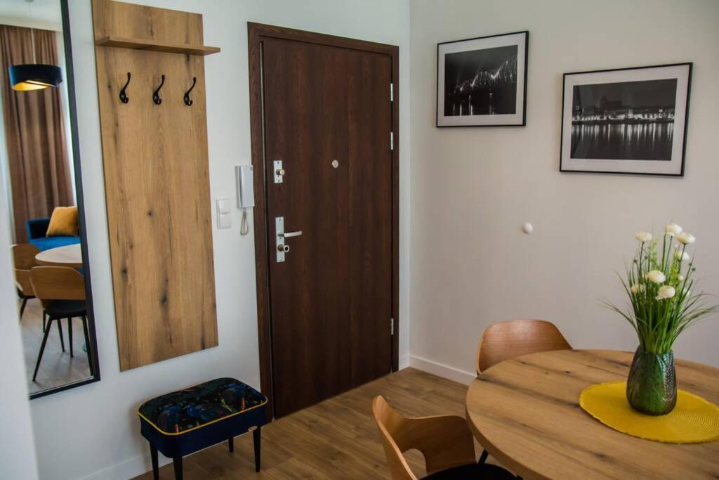 Miedziany By Rentoom Apartment Torun Exterior photo