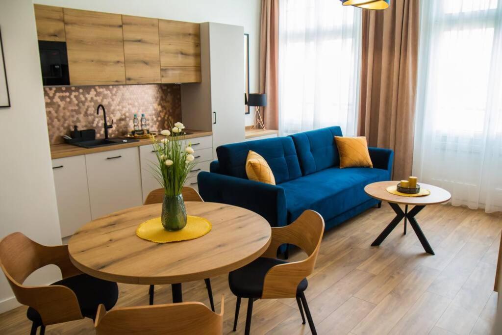 Miedziany By Rentoom Apartment Torun Exterior photo