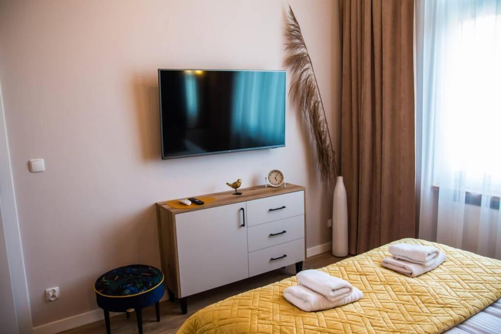 Miedziany By Rentoom Apartment Torun Exterior photo