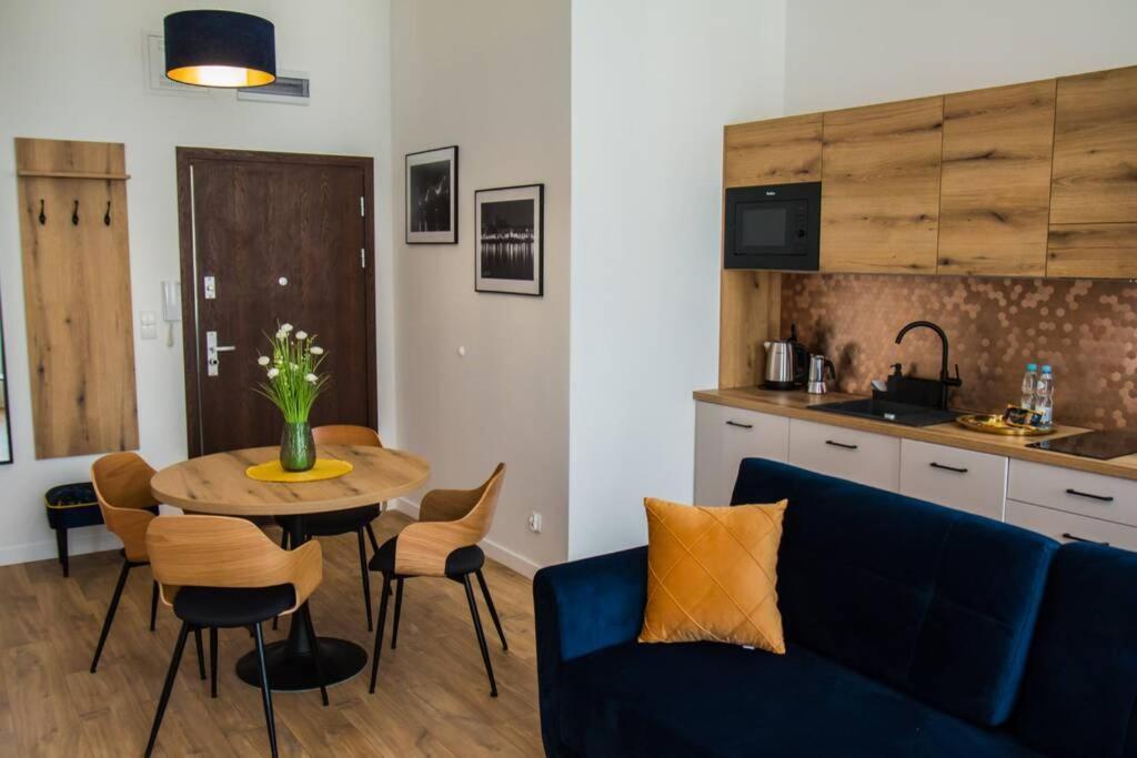 Miedziany By Rentoom Apartment Torun Exterior photo
